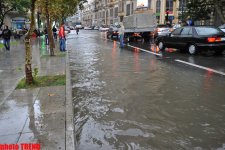 Baku’s streets turned into torrents following the rain - PHOTOSESSION