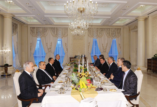 Azerbaijani President receives Russian Deputy Prime Minister, heads of North Caucasus republics (PHOTO)