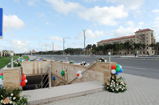 Azerbaijani President inaugurates pedestrian underpasses and interchange on Mardakan highway (UPDATE) (PHOTO)