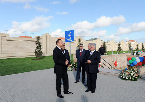 Azerbaijani President inaugurates pedestrian underpasses and interchange on Mardakan highway (UPDATE) (PHOTO)