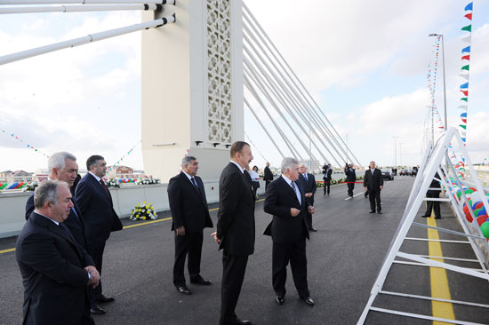 Azerbaijani President inaugurates pedestrian underpasses and interchange on Mardakan highway (UPDATE) (PHOTO)