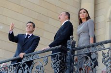French President awards Azerbaijani First Lady with order (PHOTO)
