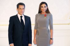 French President awards Azerbaijani First Lady with order (PHOTO)