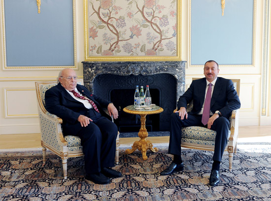 Azerbaijani President receives Turkish ex-President