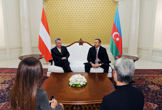 Presidents of Azerbaijan and Austria meet one-on-one (PHOTO)