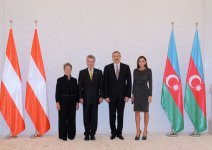 Austrian president officially welcomed to Azerbaijan (PHOTO)
