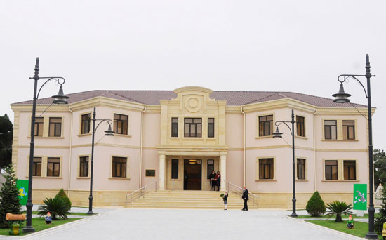 First Lady of Azerbaijan inaugurates schools in capital`s Khazar District (PHOTO)