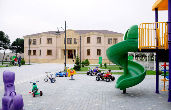 First Lady of Azerbaijan inaugurates schools in capital`s Khazar District (PHOTO)