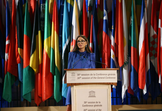 Azerbaijan's First Lady attends 36th meeting of UNESCO's General Conference (PHOTO)