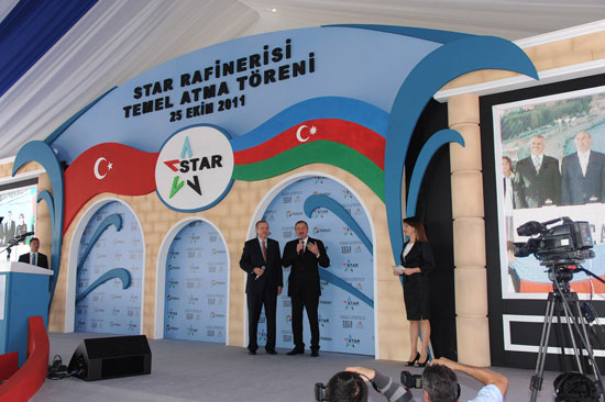 Azerbaijani President attends groundbreaking ceremonies for Heydar Aliyev Vocational Education Lyceum and inauguration of AYPE-T plant in Izmir (PHOTO)