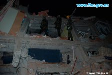 Azerbaijani rescuers pull six dead bodies from quake rubble in Turkey (PHOTO)