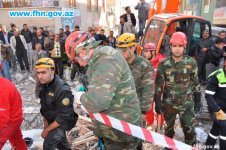 Azerbaijani rescuers pull six dead bodies from quake rubble in Turkey (PHOTO)