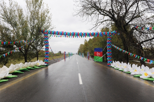 Azerbaijani President arrives in Agdash region (PHOTO)
