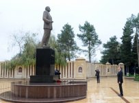 Azerbaijani President arrives in Agdash region (PHOTO)