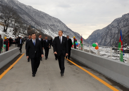 Azerbaijani president inaugurates bridge in Gakh region (PHOTO)