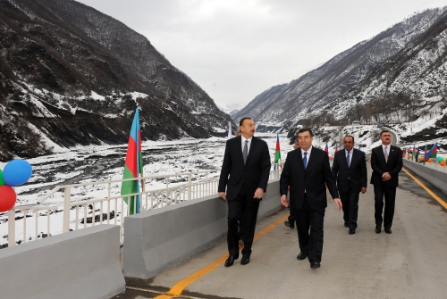 Azerbaijani president inaugurates bridge in Gakh region (PHOTO)
