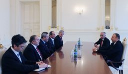 President Ilham Aliyev receives governor of Izmir province of Turkey (PHOTO)