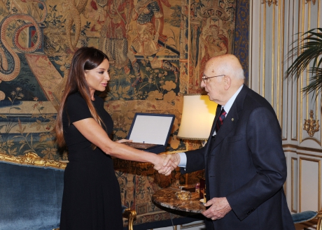 Azerbaijan`s First Lady meets Italian President (PHOTO)
