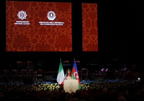 Azerbaijani First Lady attends ceremony marking 20th anniversary of restoration of Azerbaijan’s independence in Rome (PHOTO)