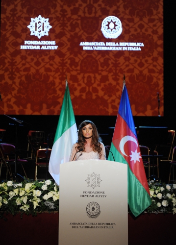 Azerbaijani First Lady attends ceremony marking 20th anniversary of restoration of Azerbaijan’s independence in Rome (PHOTO)