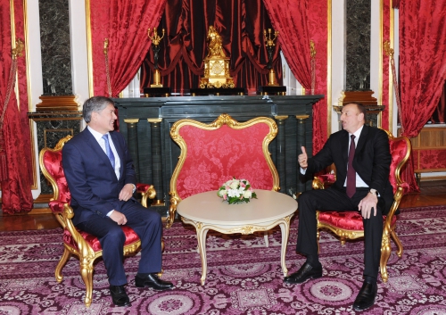 Azerbaijani President Ilham Aliyev meets Kyrgyz counterpart