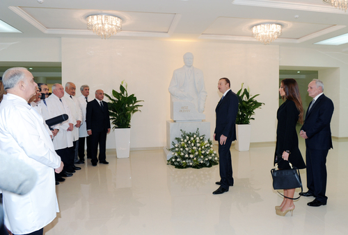 Azerbaijani President inspects Aziz Aliyev Institute of Advanced Medical Studies after major overhaul (PHOTO)