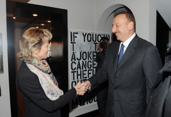 Azerbaijani President meets Swiss counterpart in Davos