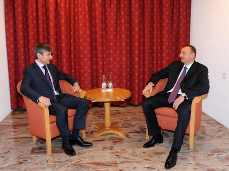 Azerbaijani President meets President of Microsoft International