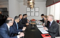 Azerbaijani President meets Swiss counterpart in Davos