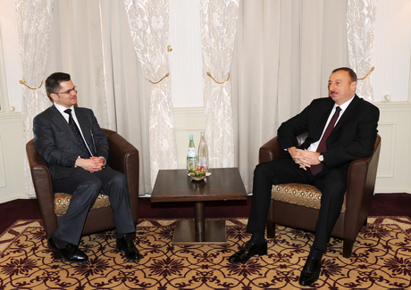 Azerbaijani President meets Serbian FM in Munich