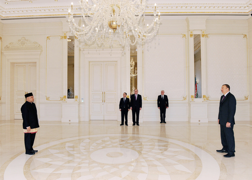 Azerbaijani President receives credentials of several ambassadors (PHOTO)