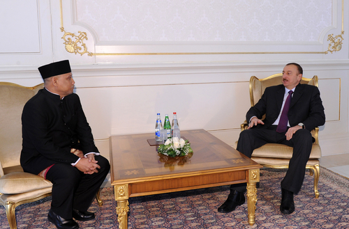 Azerbaijani President receives credentials of several ambassadors (PHOTO)
