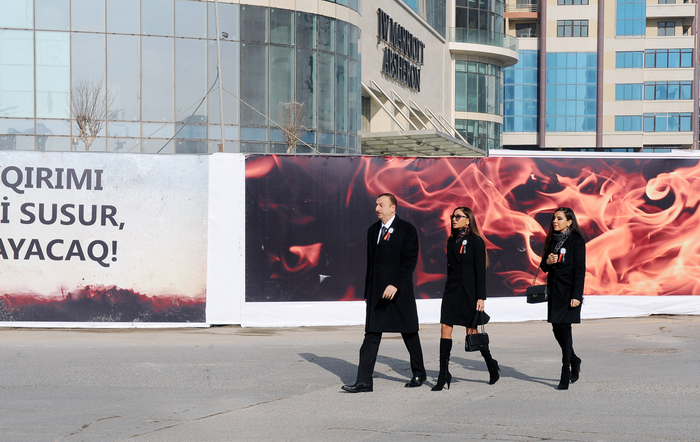 President of Azerbaijan honors memory of Khojaly genocide victims (PHOTO)