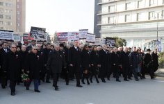 President of Azerbaijan honors memory of Khojaly genocide victims (PHOTO)