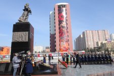President of Azerbaijan honors memory of Khojaly genocide victims (PHOTO)