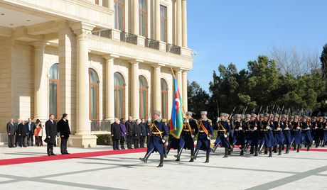 Georgian President officially welcomed to Azerbaijan (PHOTO)