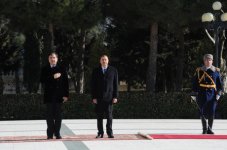 Georgian President officially welcomed to Azerbaijan (PHOTO)