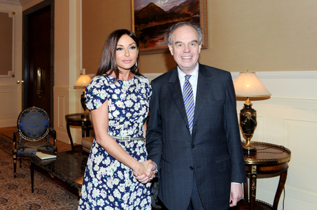 Azerbaijani first lady meets French Minister of Culture and Communication (PHOTO)