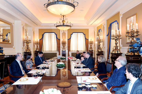 Azerbaijani first lady meets French Minister of Culture and Communication (PHOTO)