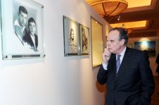 Azerbaijani first lady meets French Minister of Culture and Communication (PHOTO)