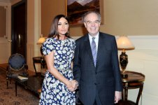Azerbaijani first lady meets French Minister of Culture and Communication (PHOTO)