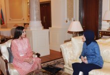 First Lady of Azerbaijan Mehriban Aliyeva received the prize "For Service to the Turkic world" (PHOTO)