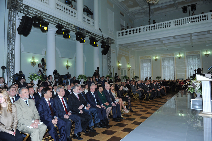 “Stars of the Commonwealth" award presented to First Lady of Azerbaijan in Moscow (PHOTO)