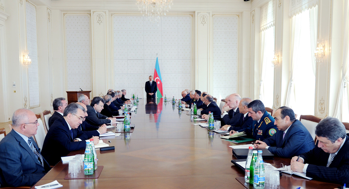 President of Azerbaijan chairs Cabinet’s meeting on outcomes of socio-economic development in first quarter 2012 and forthcoming duties (PHOTO)