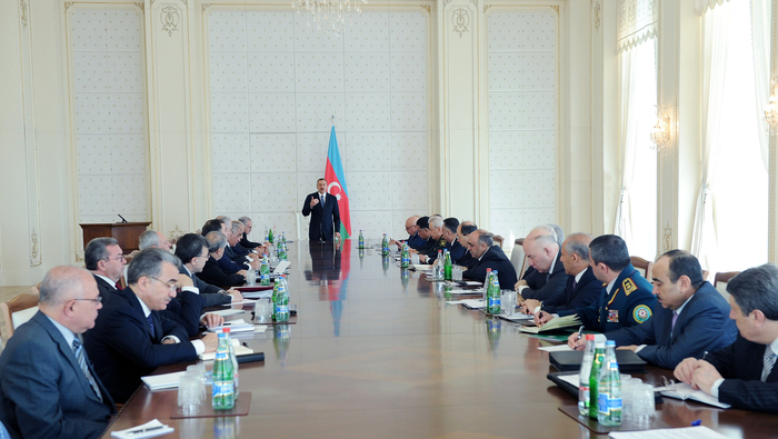 President of Azerbaijan chairs Cabinet’s meeting on outcomes of socio-economic development in first quarter 2012 and forthcoming duties (PHOTO)