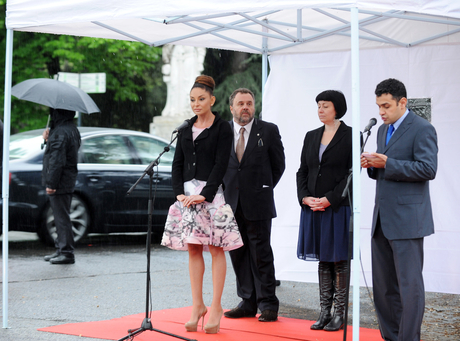 Mehriban Aliyeva unveils monument to great poet Nizami Ganjavi in Rome (PHOTO)
