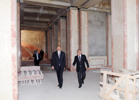 Azerbaijani President inspects work carried out in Baku on reconstruction and repair (PHOTO)