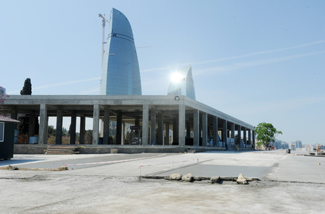 Azerbaijani President inspects work carried out in Baku on reconstruction and repair (PHOTO)