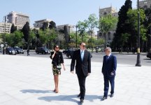 President Ilham Aliyev and his spouse inspects construction work at several places in Baku (PHOTO)