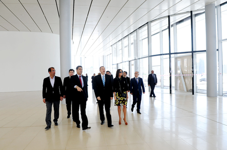 President Ilham Aliyev and his spouse inspects construction work at several places in Baku (PHOTO)